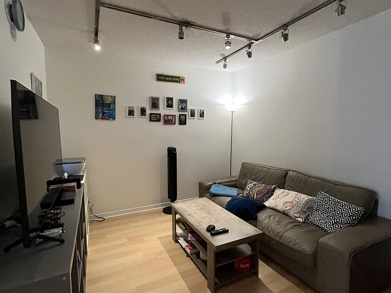 7 Bishop Ave #310 — Photo 10