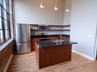 214 Pecan St APT 201, Peoria, IL 61602