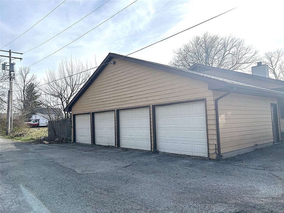 2nd image of 4516 Ammel St