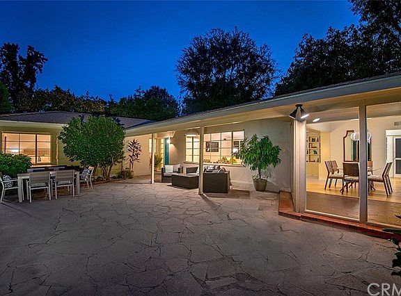 5th image of 2929 W Valley Heart Dr