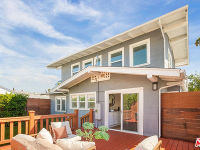 1016 S Bundy Dr, Los Angeles, CA, 90049