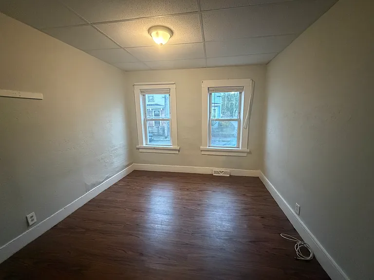 35 Fulton St #1 — Photo 4