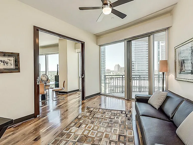 1600 Post Oak Blvd #1202 — Photo 6