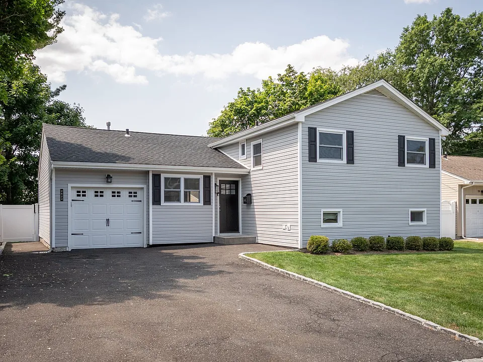 2624 Saw Mill Rd