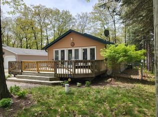 203 Beverly Dr, Prudenville, MI 48651