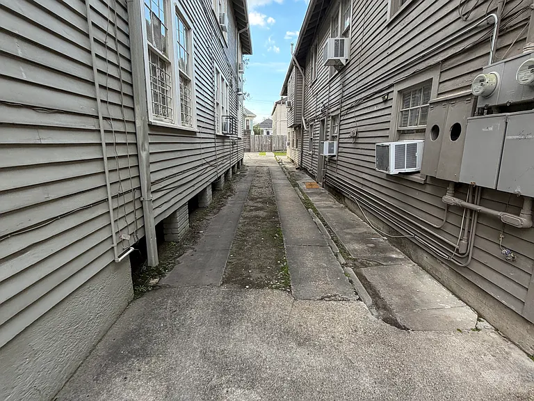 910 Audubon St #910 — Photo 13