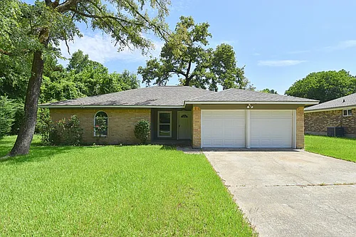 3615 Willie Way Photo 1
