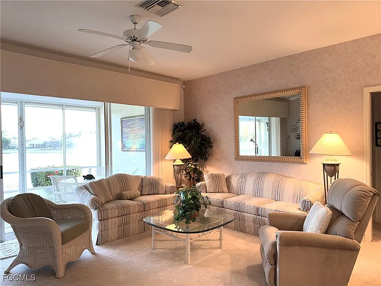 11081 Lakeland Cir — Photo 8