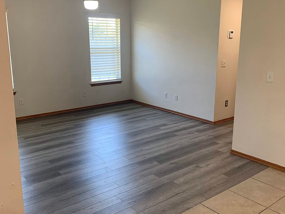 2nd image of 1008 Aspen Ct