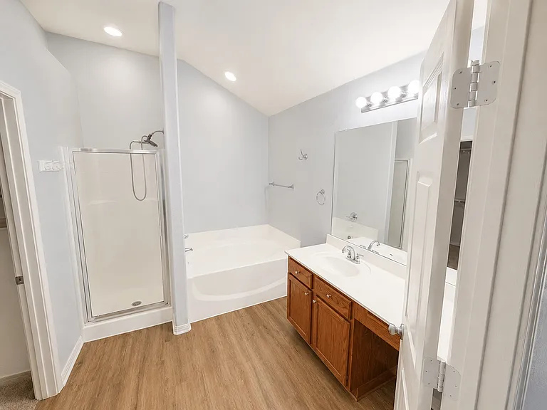 101 Kathryn Cv — Photo 15