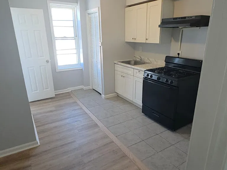 314 Market St #9 — Photo 1