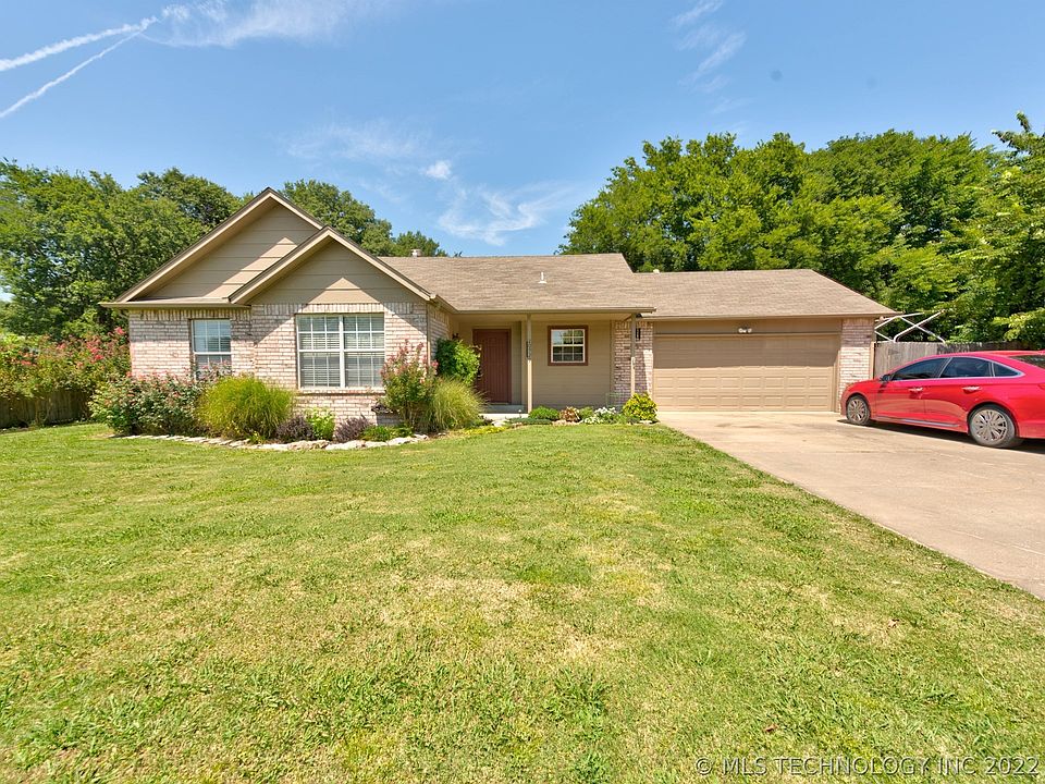 1st image of 20929 E 35th Pl