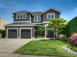 2206 Eastmont Way W, Seattle, WA 98199