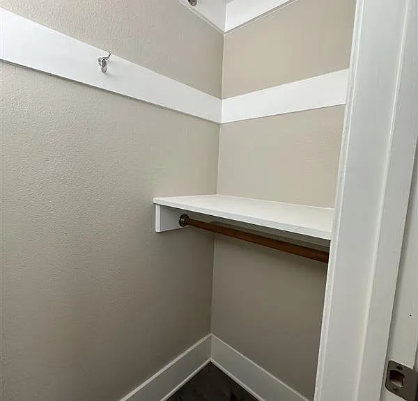 2831 Rowena Ave #3/4 — Photo 6