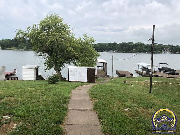 5th image of 356 Lakeshore Dr