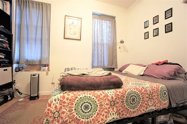 Rented by Compass | media 10