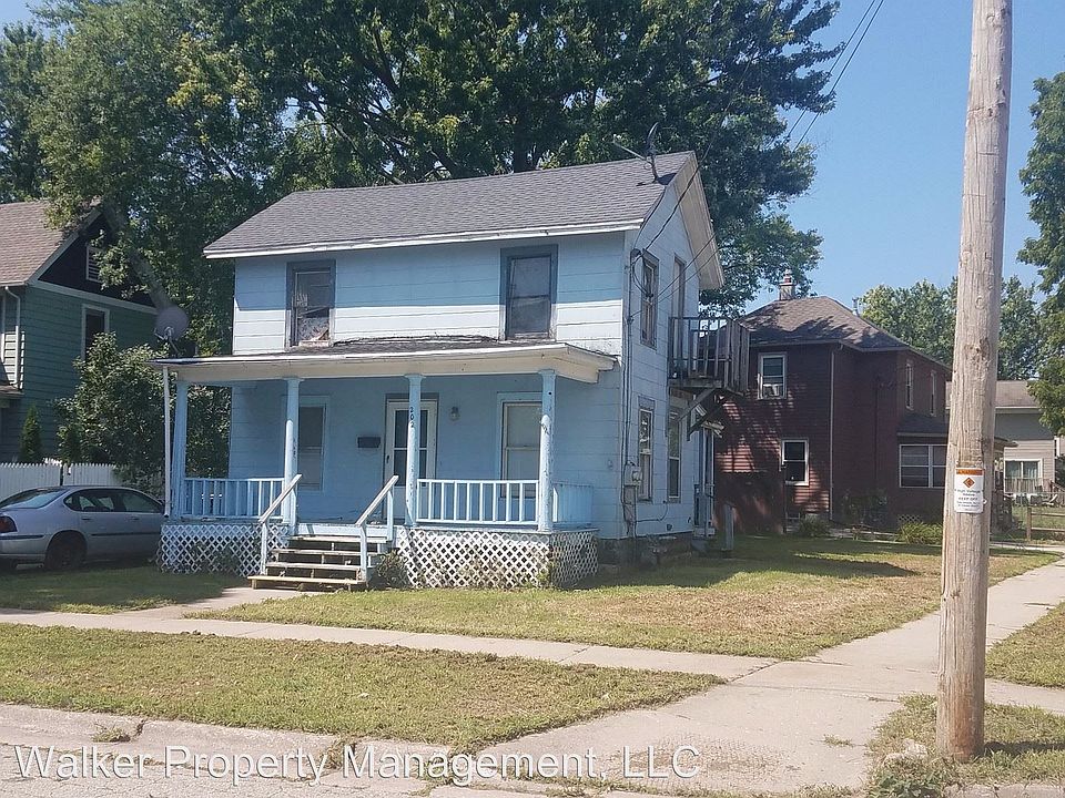 1st image of 202 Lincoln St