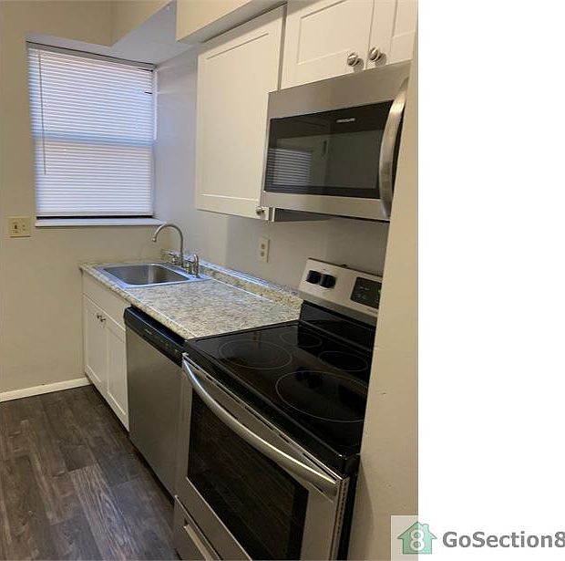 1st image of 934 N Newstead Ave APT C
