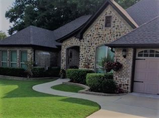 113 Holly Hill Ln, Bullard, TX 75757