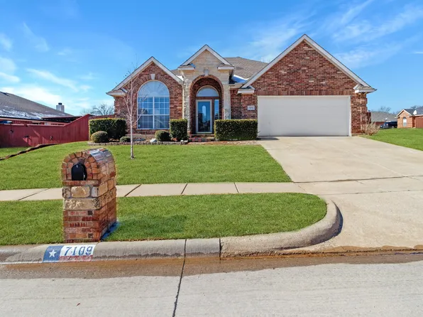 7109 Herman Jared Dr, North Richland Hills, TX 76182