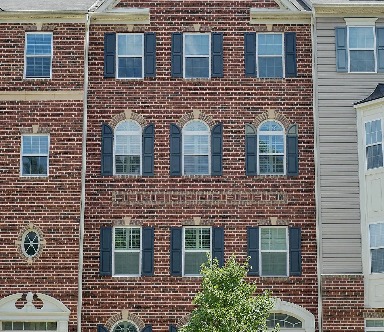 3 bed, 2.5 bath, 1600 sqft, $2,850 — Photo 1