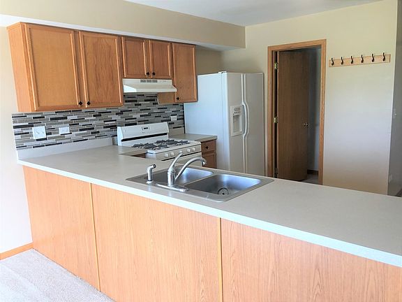 3rd image of 25174 Shannon Dr