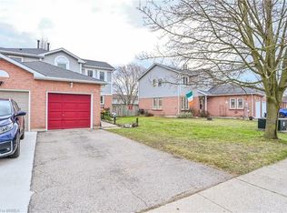 29 Middlemiss Cres, Cambridge, ON N1T1R5