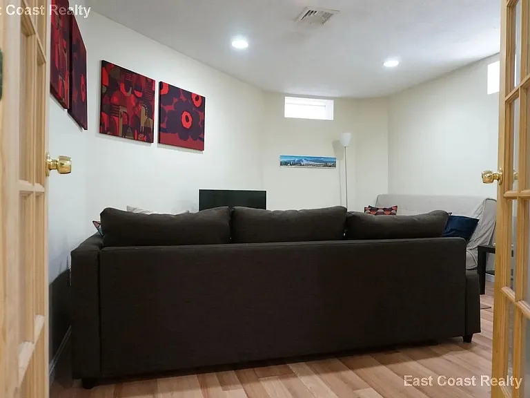 19A Braemore Rd #1 — Photo 6