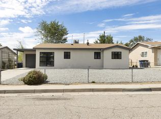 1117 Maxine St NE, Albuquerque, NM 87112