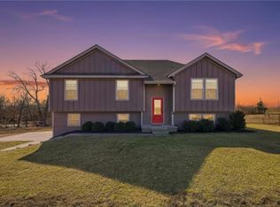 33715 State Highway U Hwy, Rayville, MO 64084