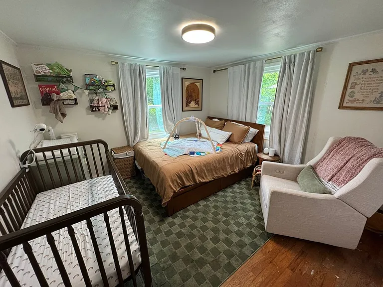 150 Hillside St — Photo 15
