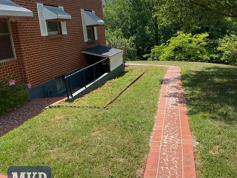 6099 Franklin Rd — Photo 26