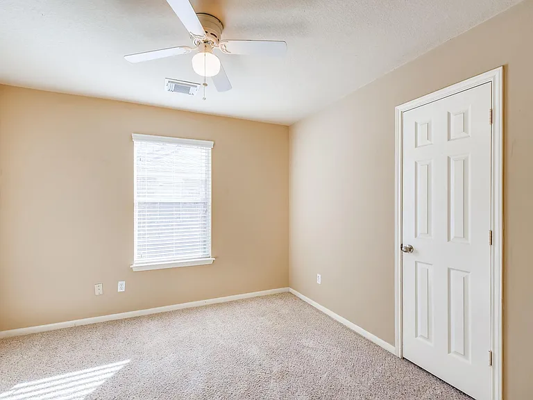 1642 S Diamondhead Blvd — Photo 27