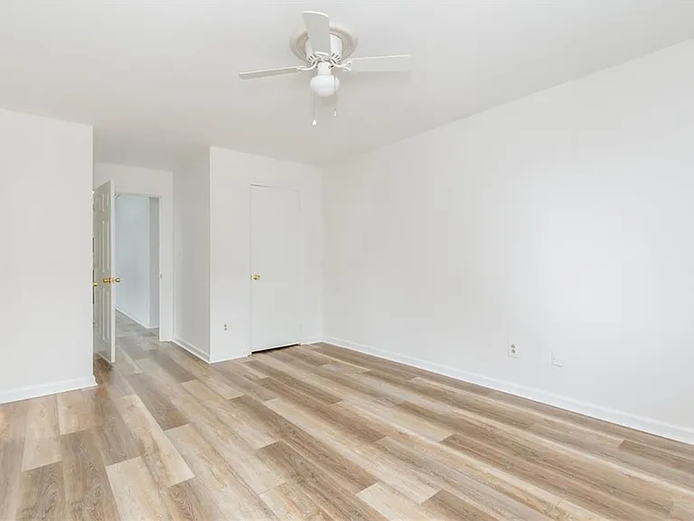 346 Carpenter Dr #20 — Photo 41
