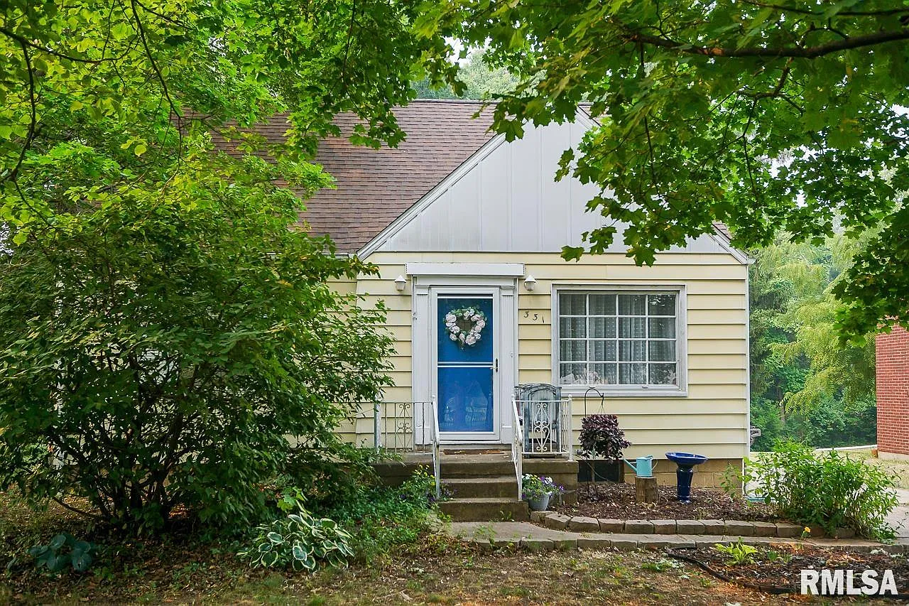 331 W Clara Ave photo 1
