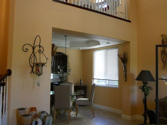 5th image of 2582 Campden Way