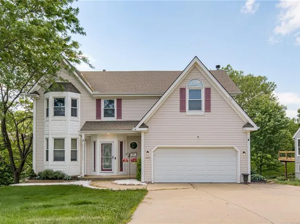 4901 NW 87th St, Kansas City, MO 64154