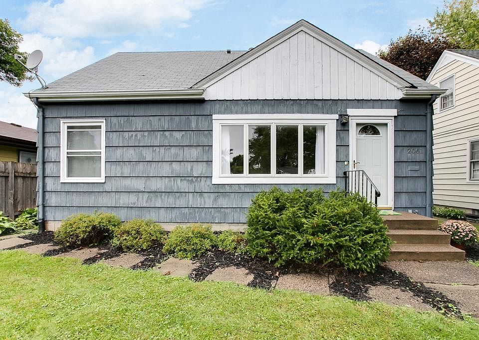 1st image of 2061 Cottage Ave E