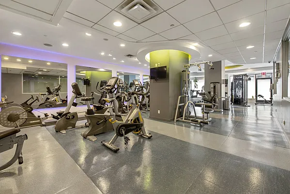 Sold by Compass | media 25