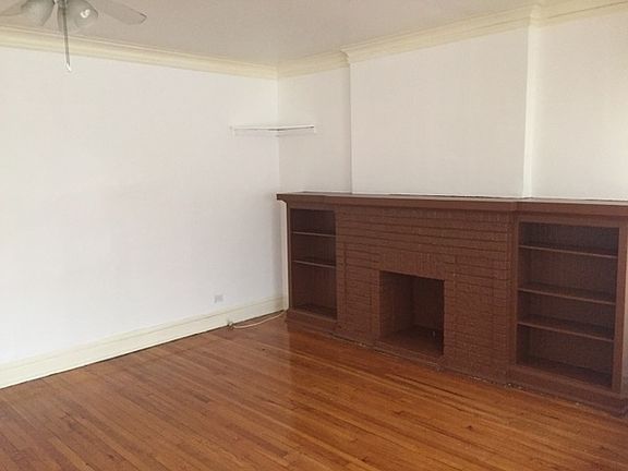 3rd image of 6417 N Wayne Ave #1