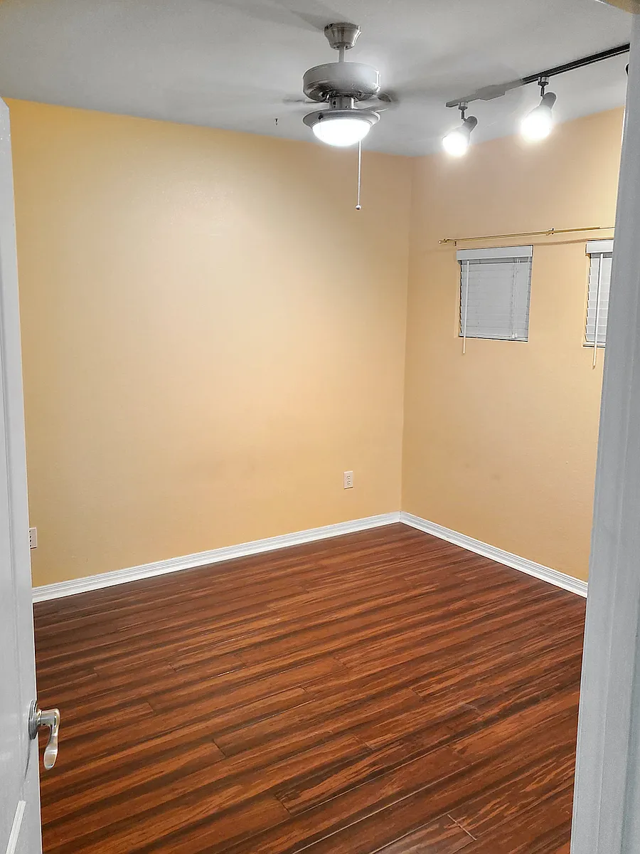 Building Photo - 2505 San Gabriel