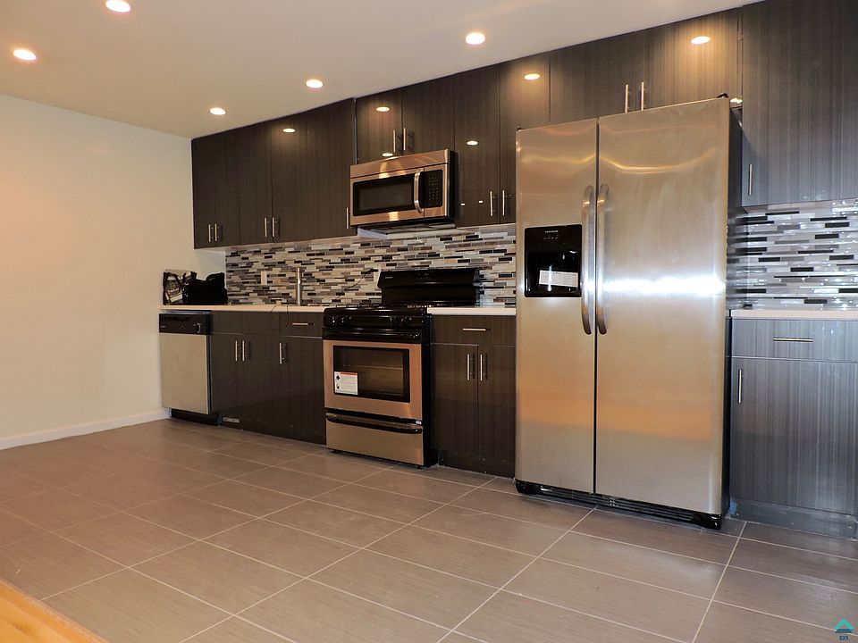 1st image of 2042 Pacific St APT 1