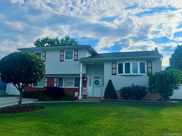 48 W 20 th Street, Deer Park, NY 11729