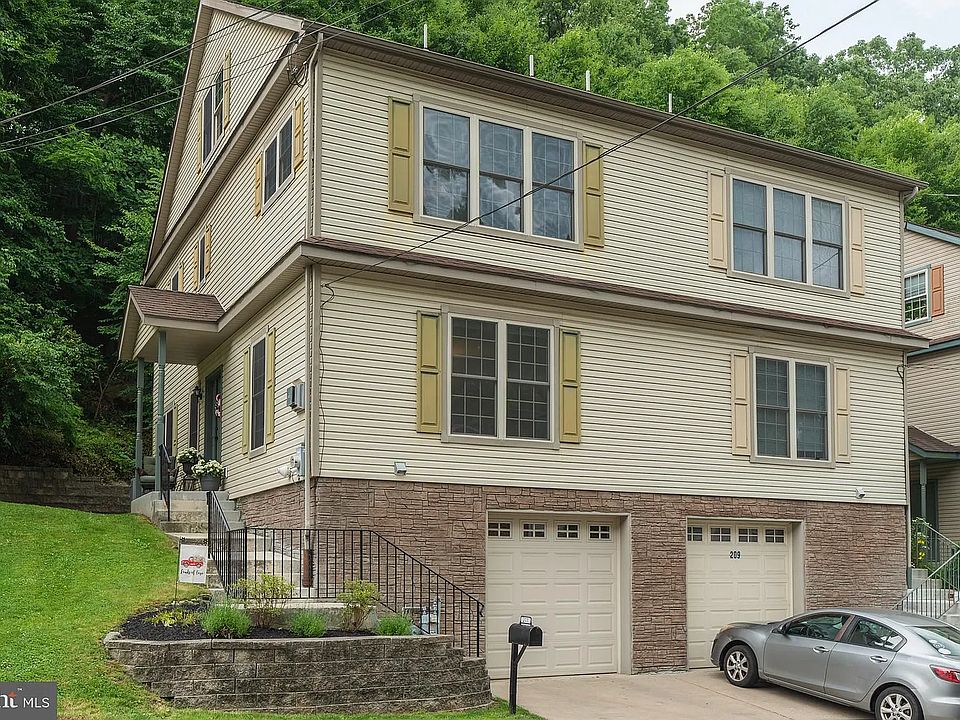 1st image of 211 Parker Ave