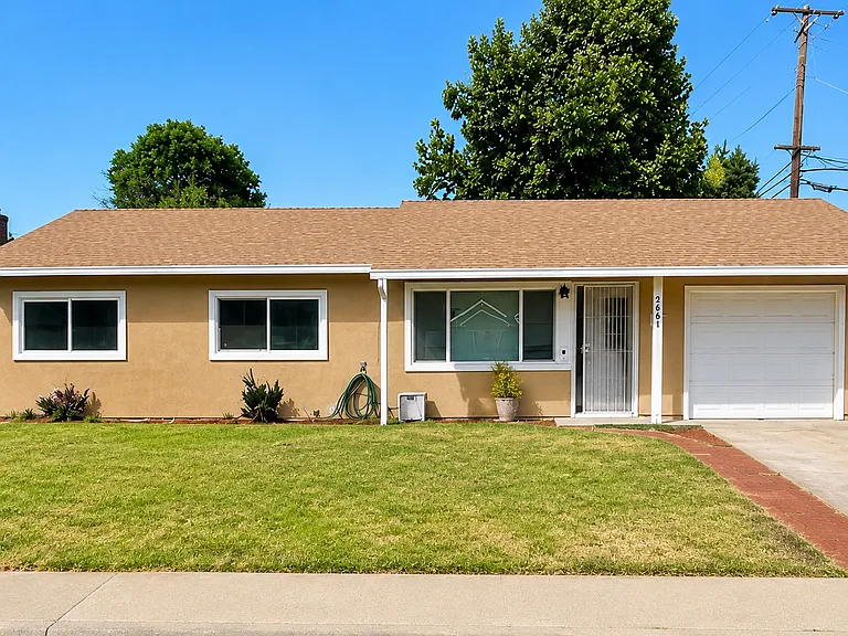 Casa Linda Dr — Photo 1