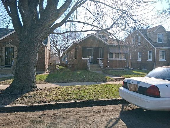 3rd image of 1417 Delaware St