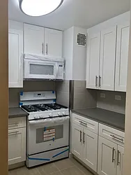 Rented by Anita Loewy, Inc