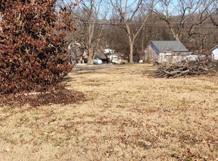 471 Fairfax St, Carlyle, IL