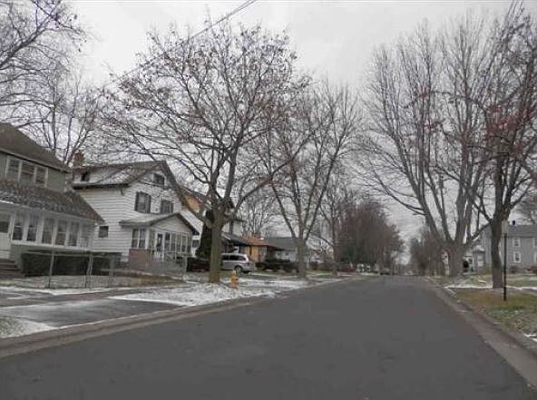 2nd image of 53 McArdle St