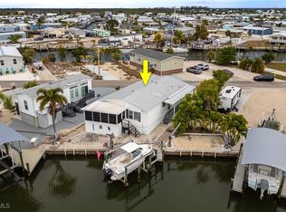 3811 Blueberry Ln, Saint James City, FL 33956